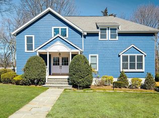 71 Carman Rd, Scarsdale, NY 10583