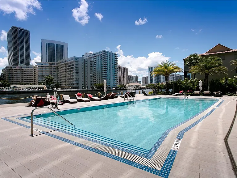 2602 E Hallandale Beach Blvd #R310 — Photo 12