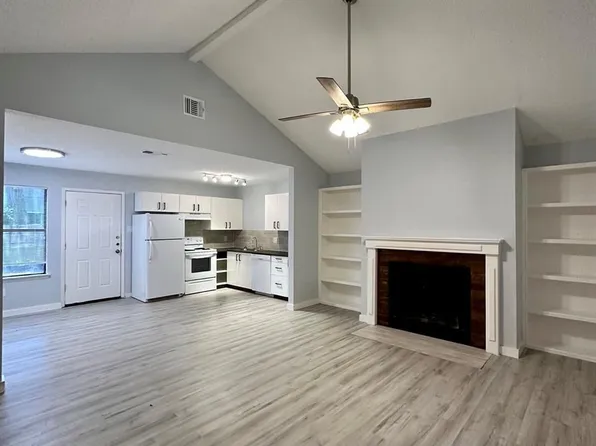 2807 Jadewood Ct APT B, Austin, TX 78748