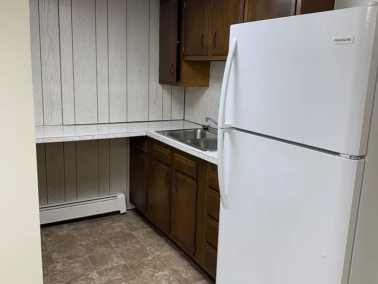 1035 Ridge Ave — Photo 45