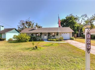 209 Bryan St, Eustis, FL 32726