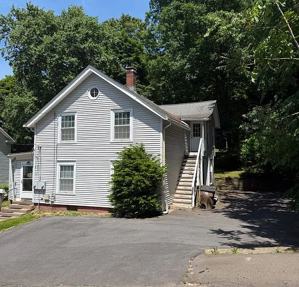 11 Hammond St — Photo 1
