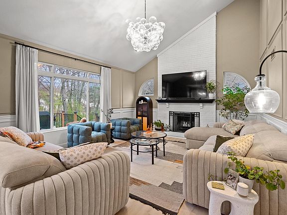 5th image of 3212 Huntersridge Ln
