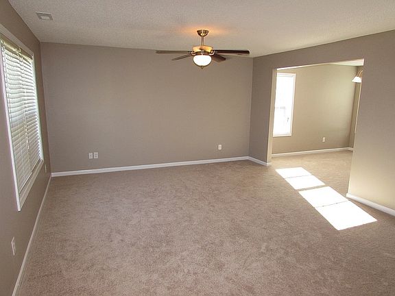 4th image of 3303 Glennstone Dr