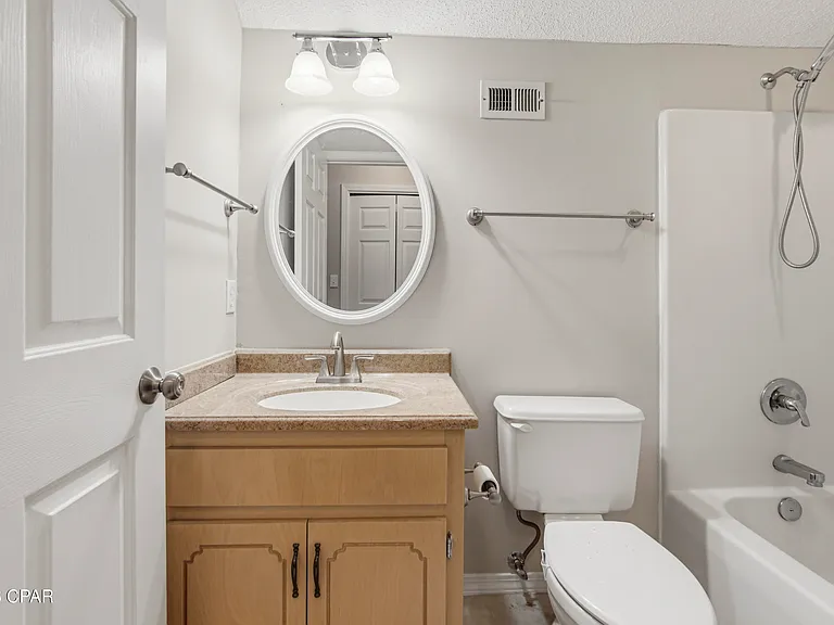 855 Mande Ct — Photo 42