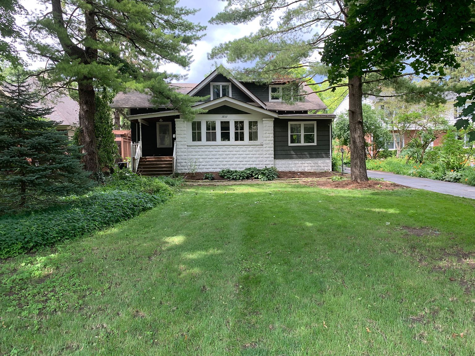 1511 E Forest Ave, Wheaton, IL 60187 Zillow
