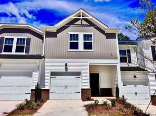 4112 Summit Woods Dr, Charlotte, NC 28216