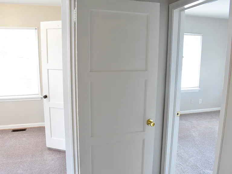2774 Blount St — Photo 12