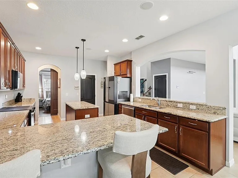 Plantation Oak Dr — Photo 16