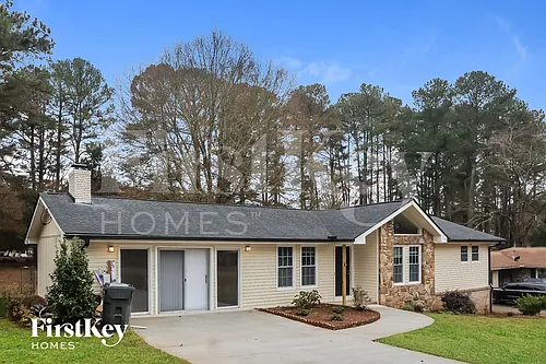 3152 Hamilton Rd Photo 1