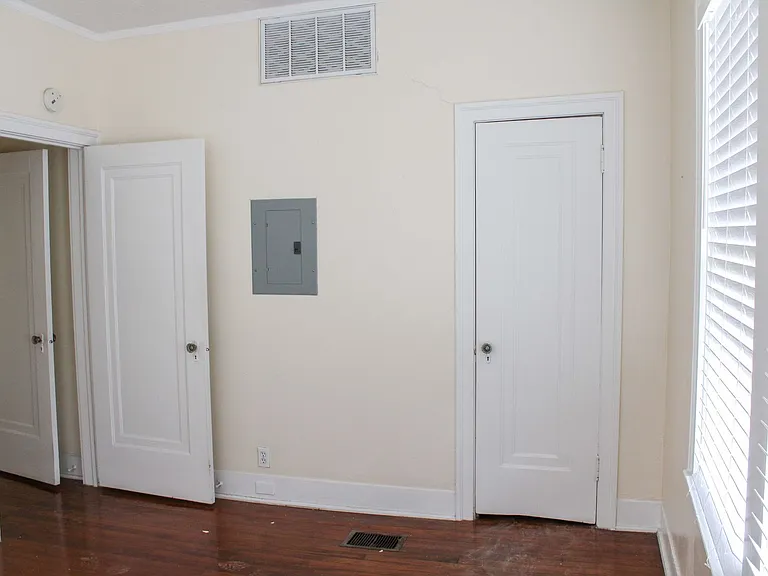 311 E Rosewood Ave #102 — Photo 28