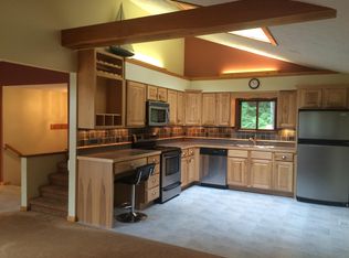 6200 E Amore Rd, Lake Leelanau, MI 49653