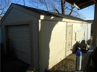 215 W Warren St, Gardner, KS 66030