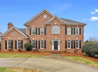 3425 Willow Wind Dr, Pfafftown, NC 27040