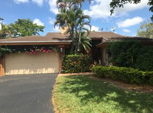 8011 Buttonwood Cir, Tamarac, FL 33321