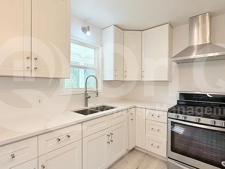 6218 Brookside Dr — Photo 7