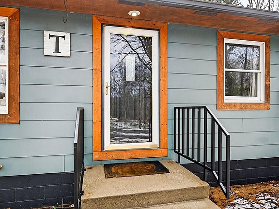 4th image of 10816 168th Ave