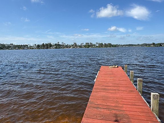 4th image of 454 Island Dr