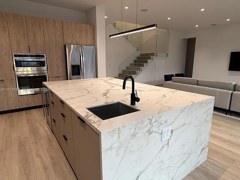 5371 SW 32nd Ter — Photo 7