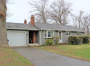 19 Ellis Rd, Enfield, CT 06082