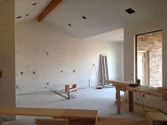 Kitchen & Dinning