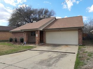 6336 Canyon Cir, Fort Worth, TX 76133