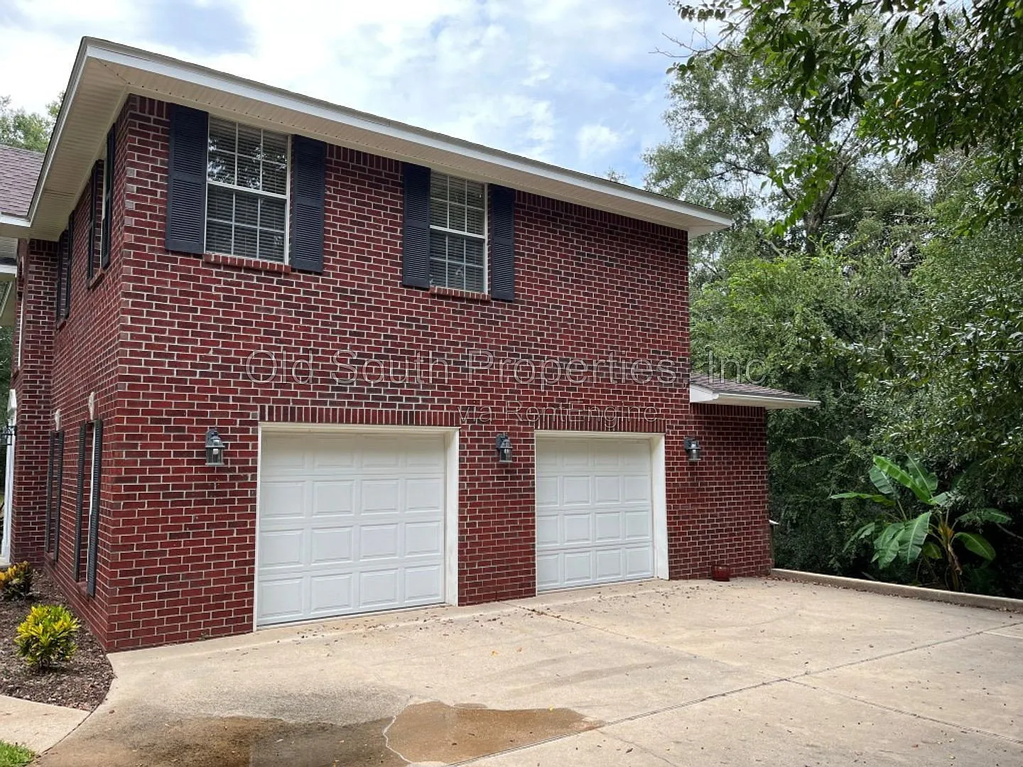 4 bed, 3.0 bath, 2446 sqft, $2,350 — Photo 2