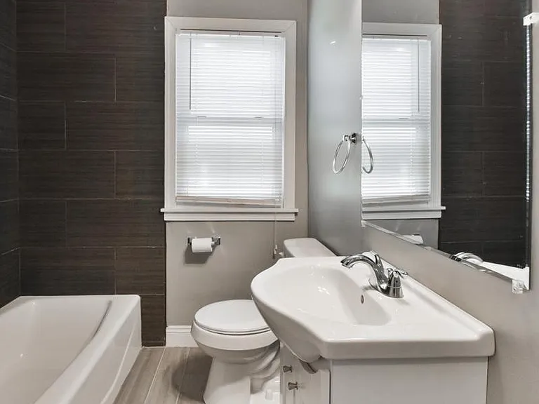 4817 S 48th St — Photo 12