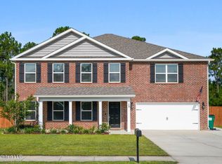 38 Whisperwood Ln, Ocean Springs, MS 39564