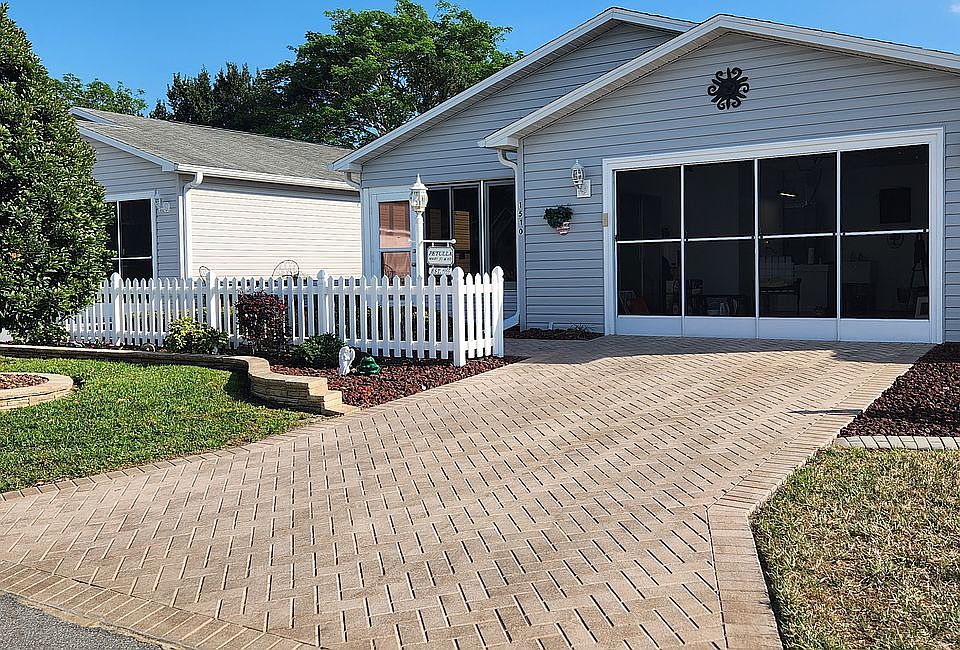1st image of 1510 Lozano Ave