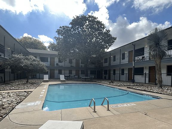 5th image of 515 Shoal Creek Blvd #515