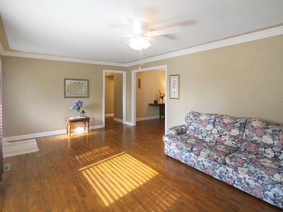 4th image of 521 S 11th St