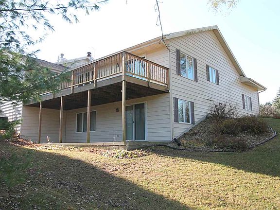 2nd image of 806 N Wuthering Hills Dr