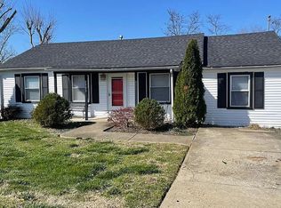 1303 Collett Ln, Bowling Green, KY 42103