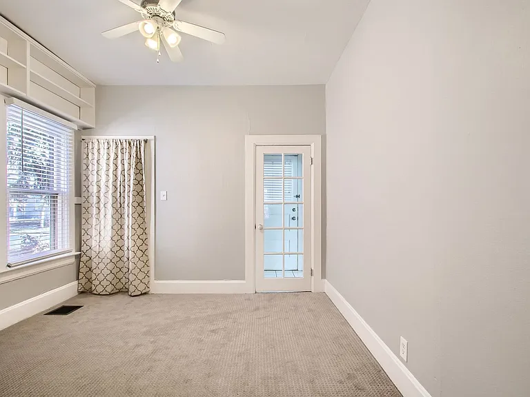 445 N Washington St — Photo 18