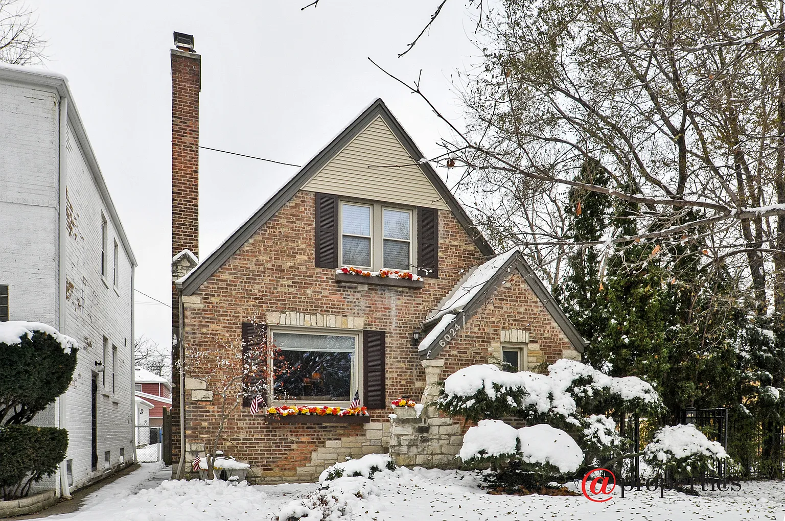 6024 N Saint Louis Ave photo 1