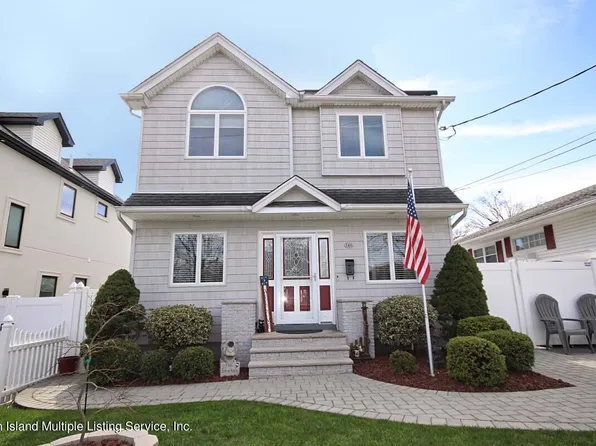 146 Thornycroft Ave, Staten Island, NY 10312
