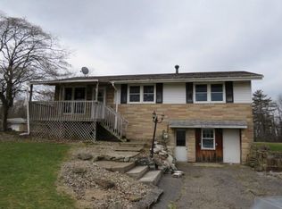 100 Wesley Dr, Natrona Heights, PA 15065