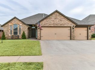11724 SW 24th Ter, Yukon, OK 73099