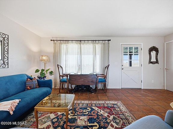 5th image of 49 Boyd Ln