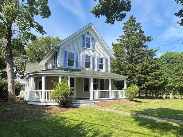 25105 Main Road N, Orient, NY 11957
