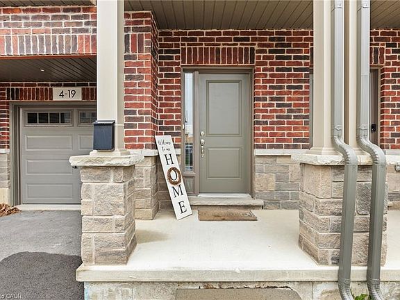 4th image of 19 Picardy Dr #4