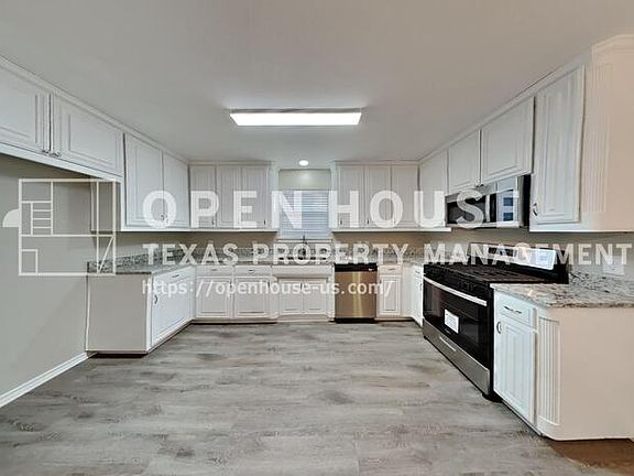 4th image of 609 Parkhill Dr