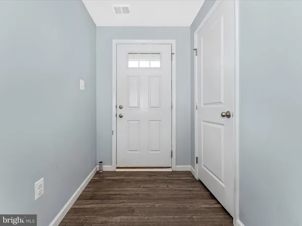 87 Rhea Dr, Martinsburg, WV 25403