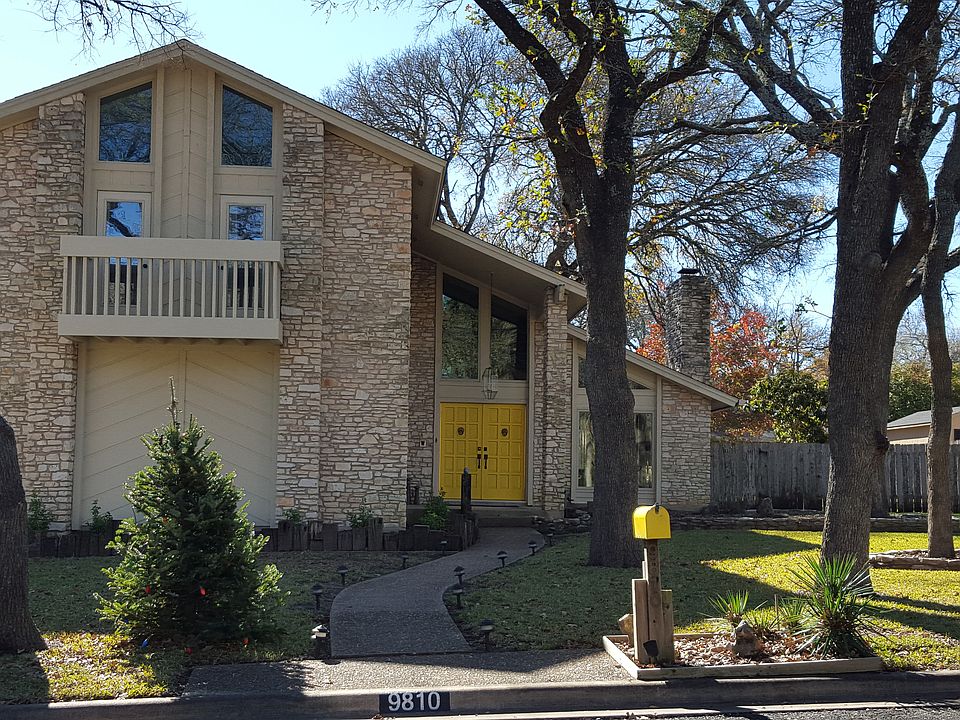 1st image of 9810 Mandeville Cir