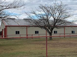 1930 Brumelow Rd, Whitesboro, TX 76273