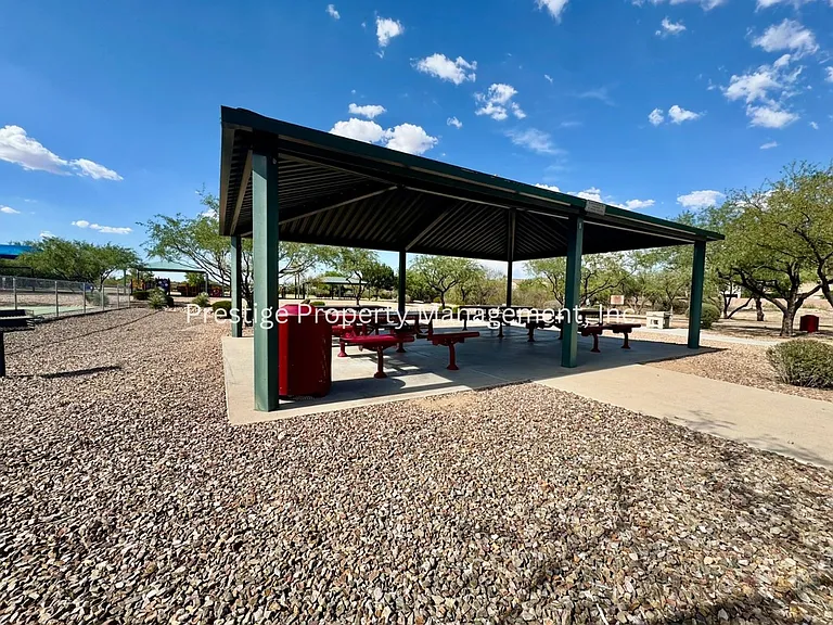 703 W Cholla Crest Dr — Photo 25