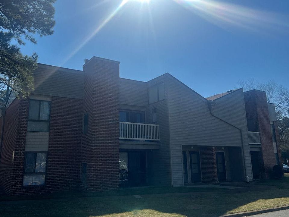 2nd image of 405 Alpine Ct