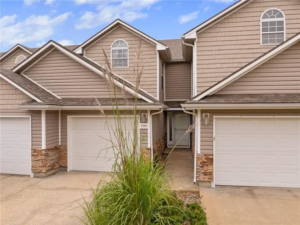 21141 Millridge St, Spring Hill, KS 66083