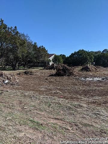 2nd image of 484 Burr Oak Ln